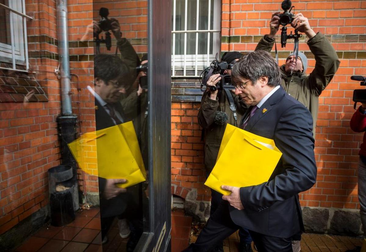 Puigdemont visita la presó alemanya de Neumünster Puigdemont visita la presó alemanya de Neumünster