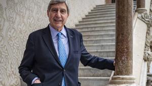 José Luis García Delgado, catedràtic en Economia Aplicada: "Caldrà reajustar prestacions socials per a despeses de defensa"