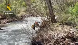 La crecida del río Genal obliga a suspender la búsqueda del motorista desaparecido en Pujerra