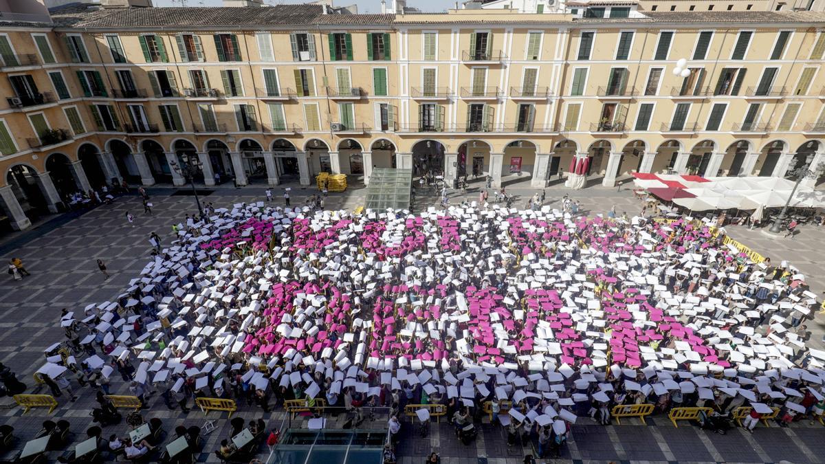 Eine Kundgebung auf der Plaça Major in Palma im Mai 2022.