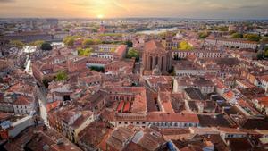 Imagen panorámica del casco antiguo de Toulouse.