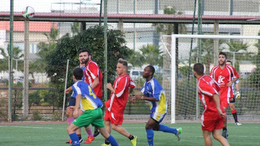 Imagen del partido de preparación que la selección canaria jugó con el Unión Viera de Tercera.