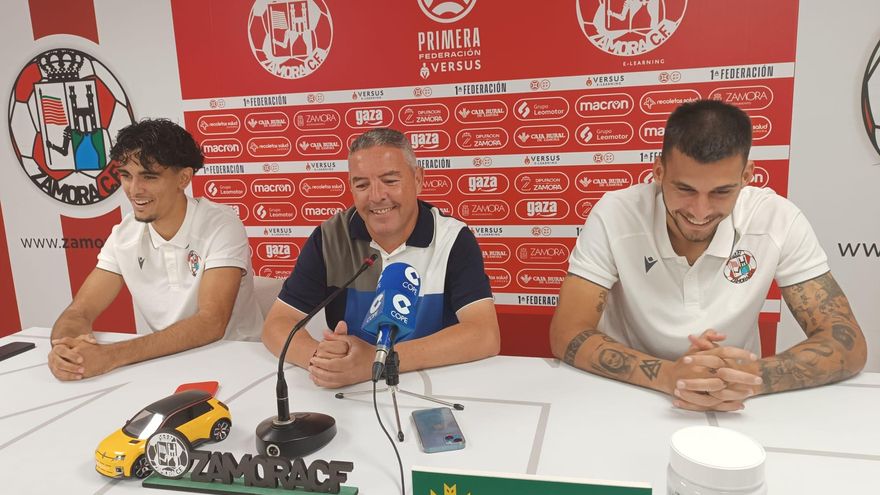 Mani Ayyoub y Mario García se presentan con el Zamora CF