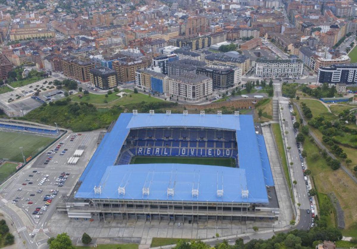 Imagen aérea del antiguo Carlos Tartiere.