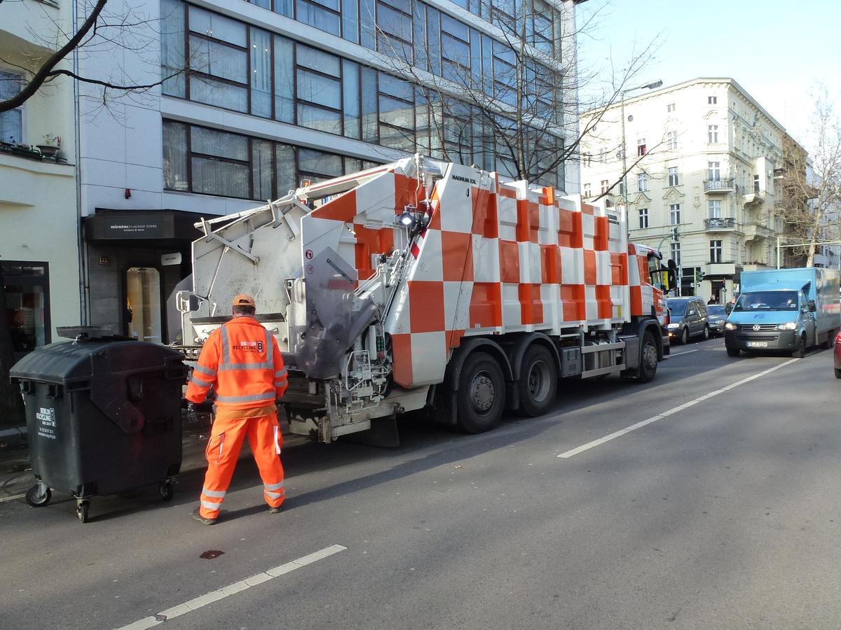 Recogida de basuras en Berlín.