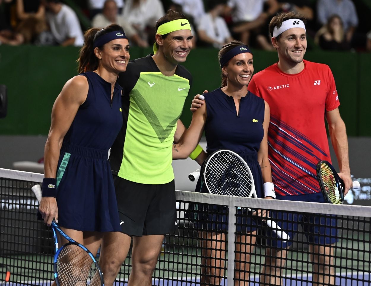 Nadal se divierte jugando al tenis junto a Sabatini en Argentina