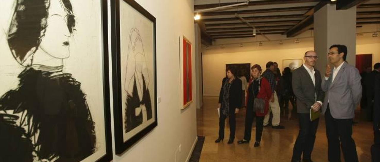 Gandia tiene en un almacén 15 pinturas de arte moderno que costaron 300.000  euros - Levante-EMV