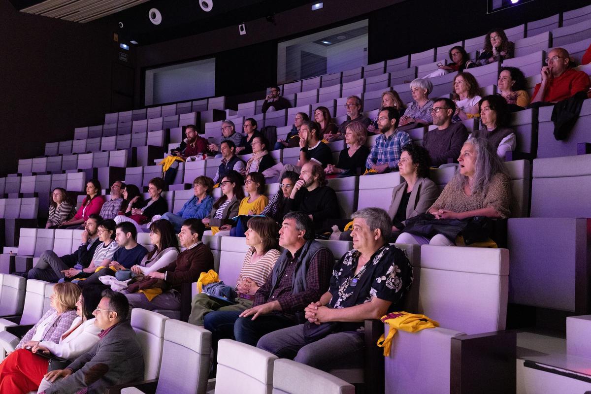 La jornada tomó lugar en el auditorio del Espacio Etopia.