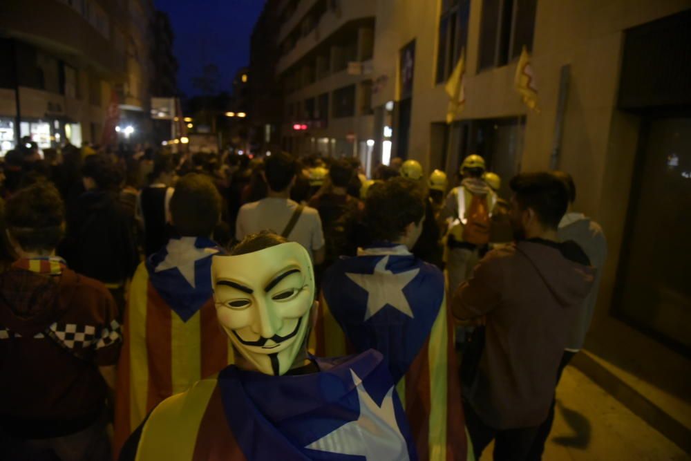 5.000 persones es manifesten a Manresa per protestar contra la repressió policial