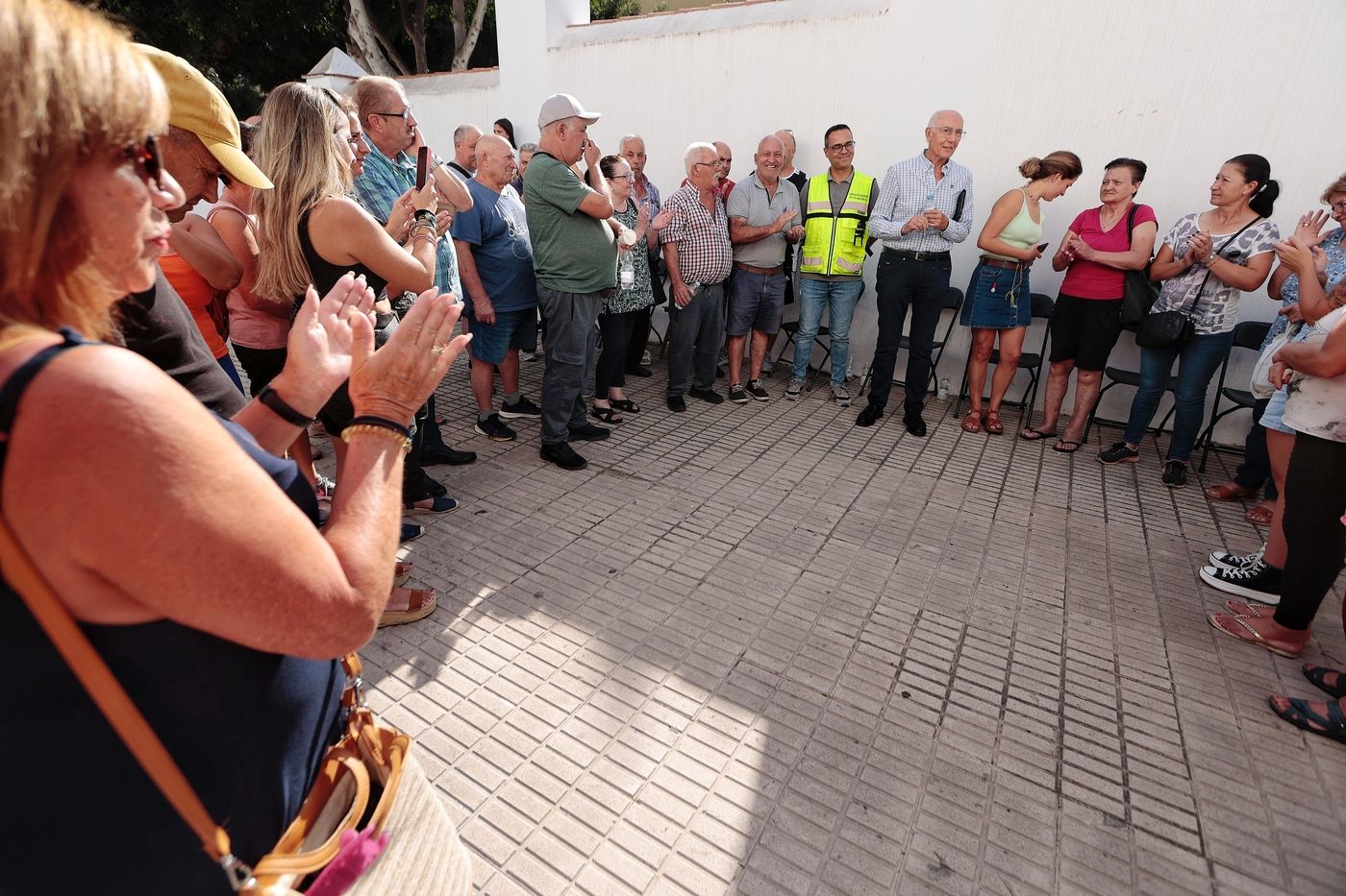 Los desalojados por la reactivación del incendio de Tenerife regresan a sus casas