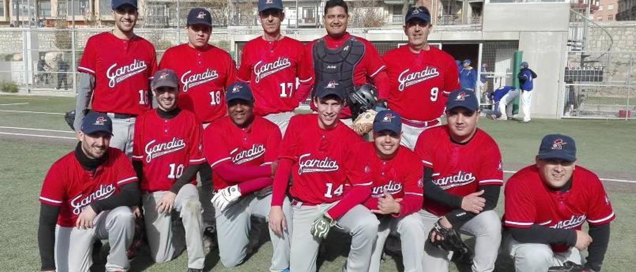 Partidazo y triunfo del Spiaggia ante La Isla de Valencia, 5-8