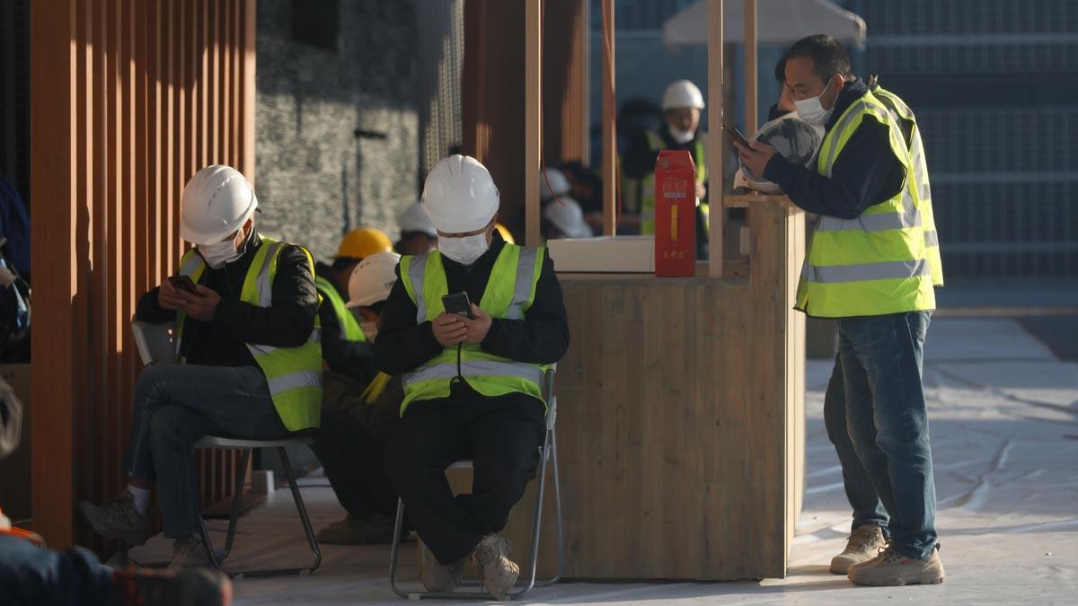 Trabajos de desmontaje en el recinto del Mobile World Congress.