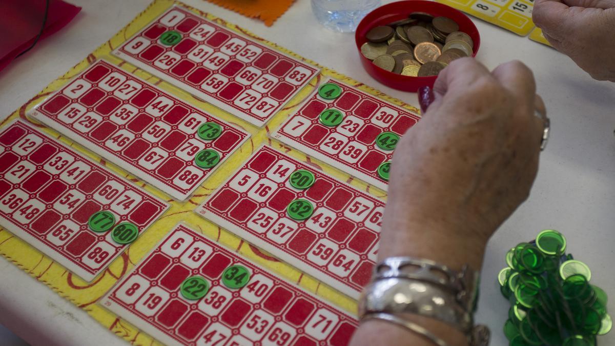 La Junta dejará de suministrar los cartones a las salas de bingo a partir  del nueve de mayo