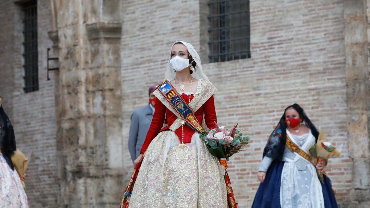 Búscate en el segundo día de Ofrenda por la calle del Mar (entre las 18.00 y las 19.00 horas).