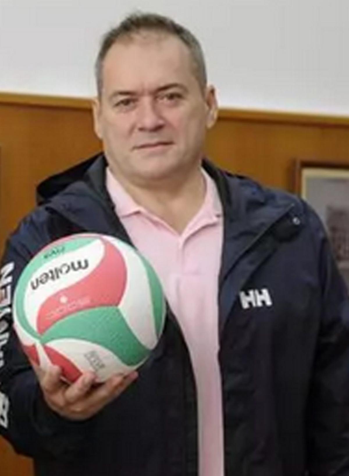 José Ángel Luna, presidente de la Federación Galega de Voleibol. | | FDV