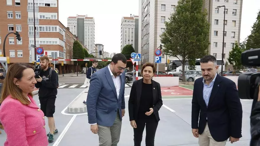El nuevo parking disuasorio de Gijón, con cerca de 500 plazas, ya es una realidad: “Es una muestra de movilidad sostenible y aspiración compartida”