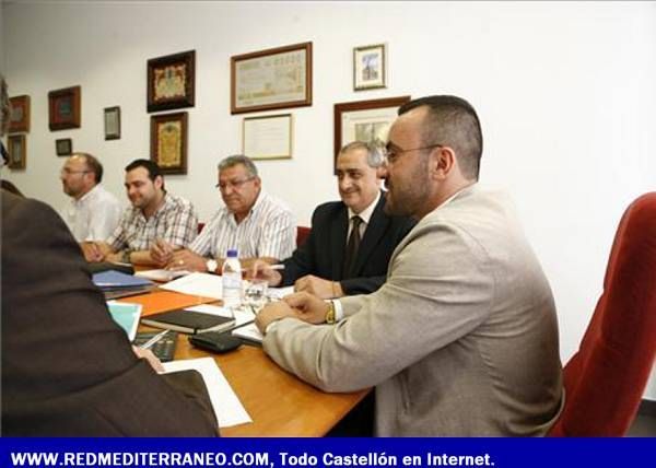 PRIMERA JUNTA DEL NUEVO EQUIPO DE GOBIERNO DE VILA-REAL