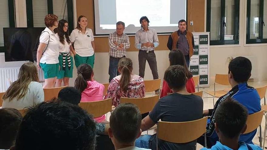 Ceremonia de bienvenida a los alumnos. // FdV