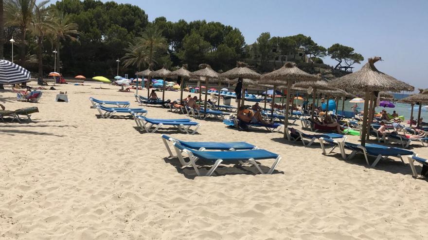 Los empresarios impugnan ante el juez la nueva licitación de las playas de Calvià al no poder asumir las exigencias del Ayuntamiento