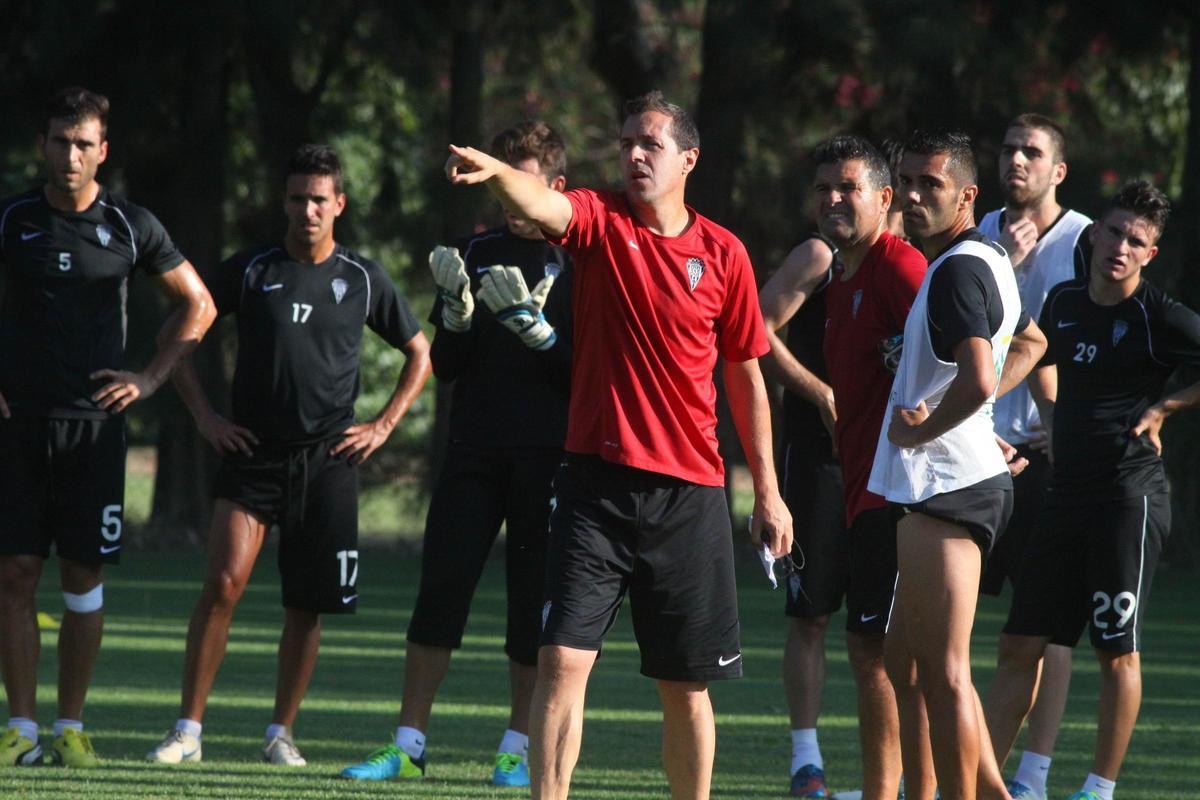 Villa, en una sesión de entrenamiento del Córdoba CF.