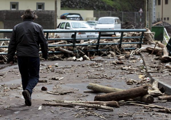 Madeira, destrozada por las riadas