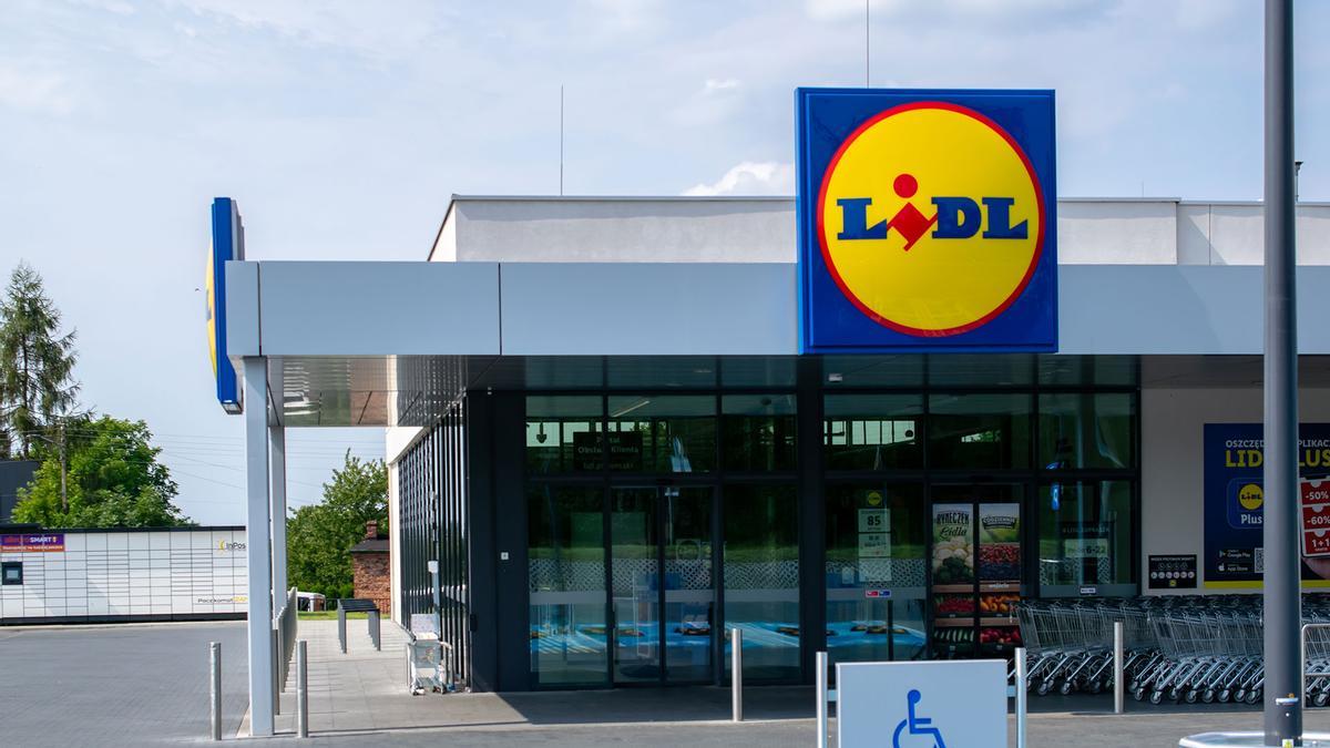 Colas en Lidl por el artículo del baño que ha revolucionado las ventas: adiós a suelos mojados y humedades