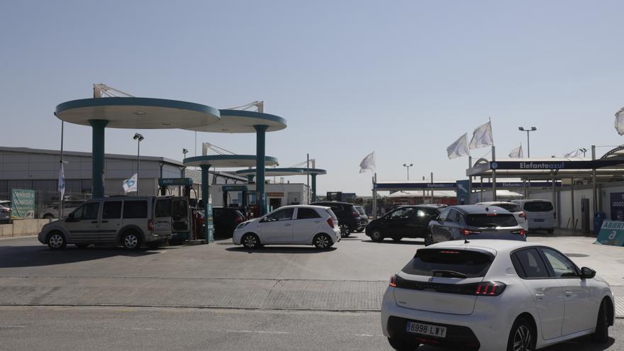 El precio de la gasolina se dispara en Mallorca y vuelven las colas a las estaciones de servicio &#039;low cost&#039;