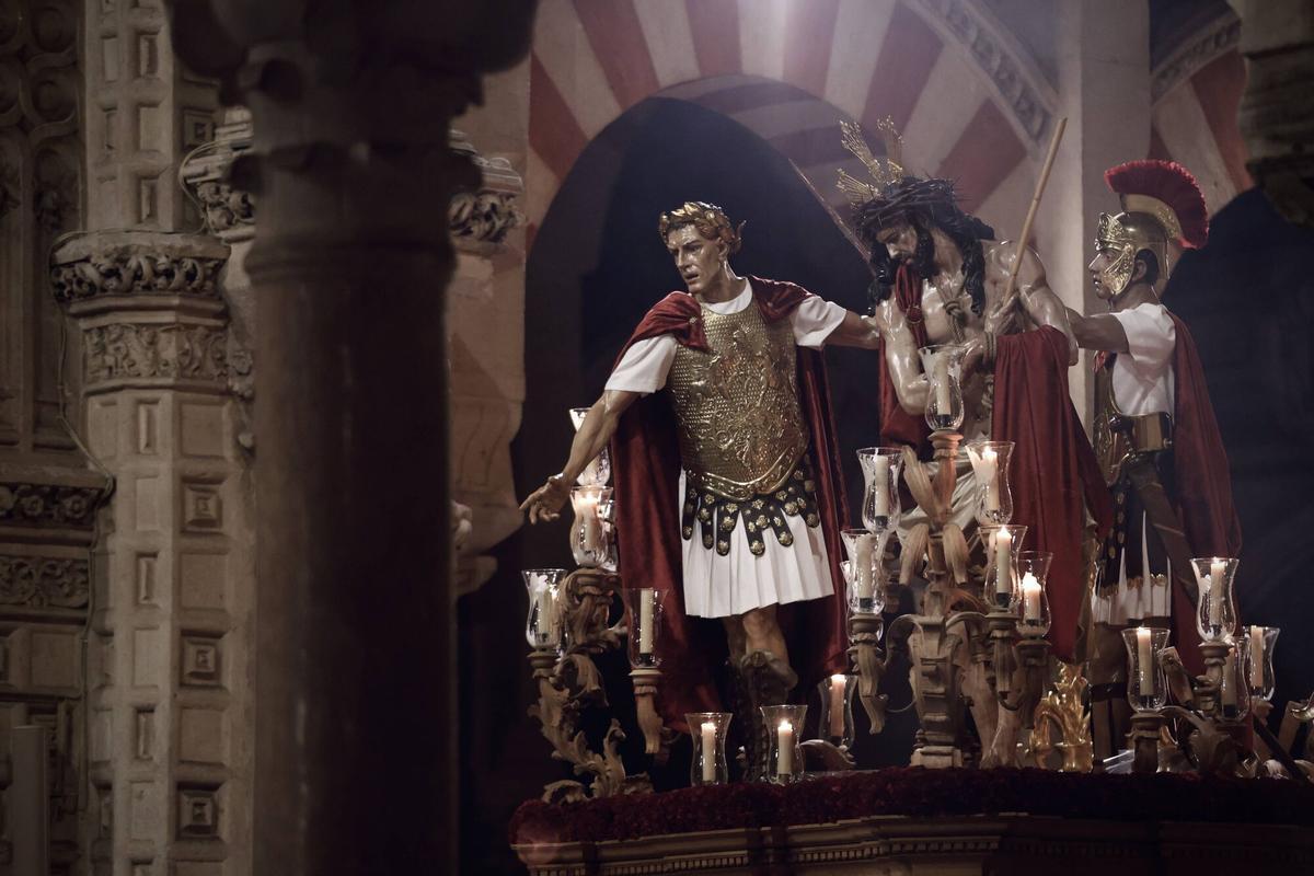 Córdoba. Semana Santa 2026. Lunes Santo Dominica Hermandad del Sanisimo Sacramento y Cofradía de Nazarenos de Nuestro Padre Jesús de los Afligidos en su Sagrada Presentación al Pueblo, Nuestra Señora Reina del Cielo y Misericordia y San Vicente Ferrer