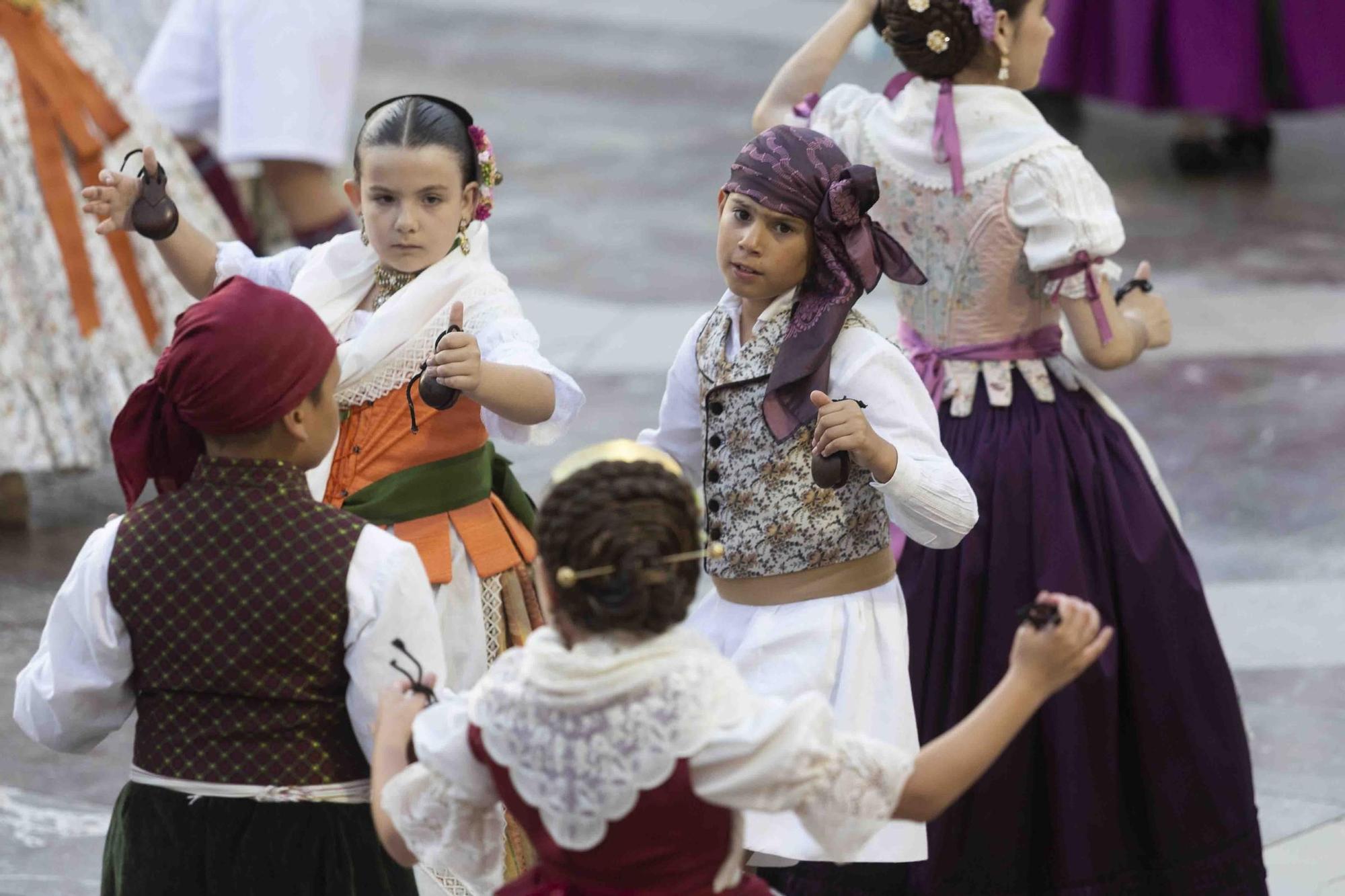 Danza a la Virgen Infantil