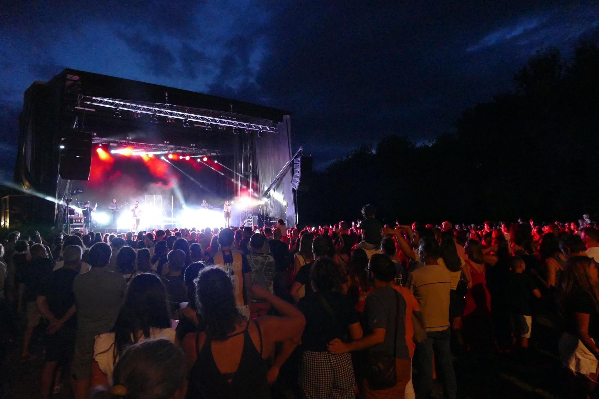 La segona Bertranada Fest congrega unes 8.000 persones als concerts de Ginestà i Búhos