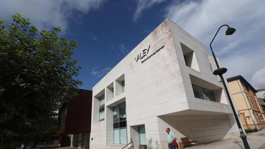 El PSOE de Castrillón respalda la oferta cultural del trimestre: "Se reafirma la capacidad de conectar con inquietudes contemporáneas"
