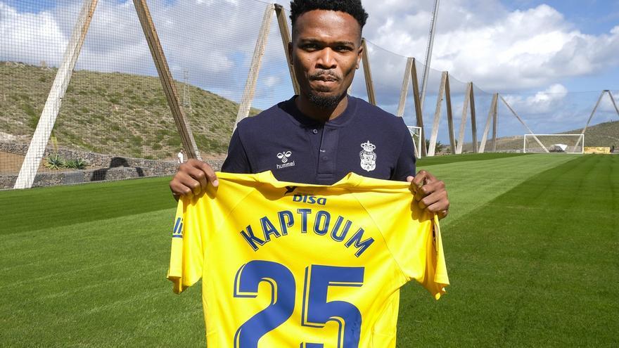 Presentación del nuevo jugador de la UD Las Palmas, Wilfrid Kaptoum