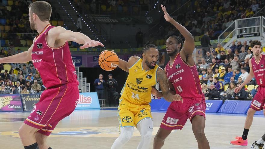 Braian Angola y Kassius Robertson, un cambio de 'cromos' en el CB Gran Canaria beneficioso para todos