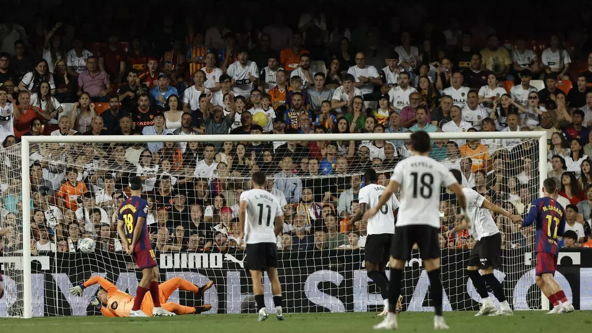 El Barça cierra la temporada con derrota ante el Valencia (3-1)