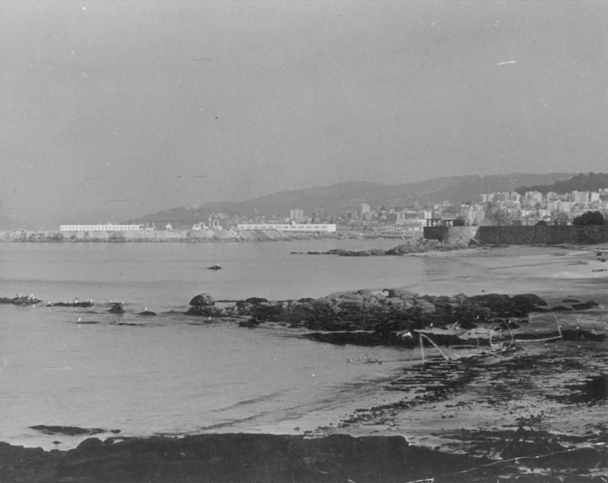 Playas en Alcabre (Vigo), en 1981.