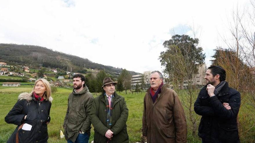 Por la izquierda, Cristina Coto, Daniel Armas, Godofredo Andrés, Alfredo Fontaneda y Jorge Fernández.