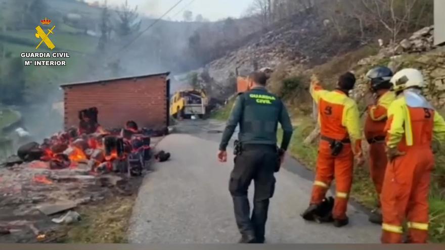 Así fue el intenso trabajo de la Guardia Civil para evacuar a los afectados por los incendios en Asturias