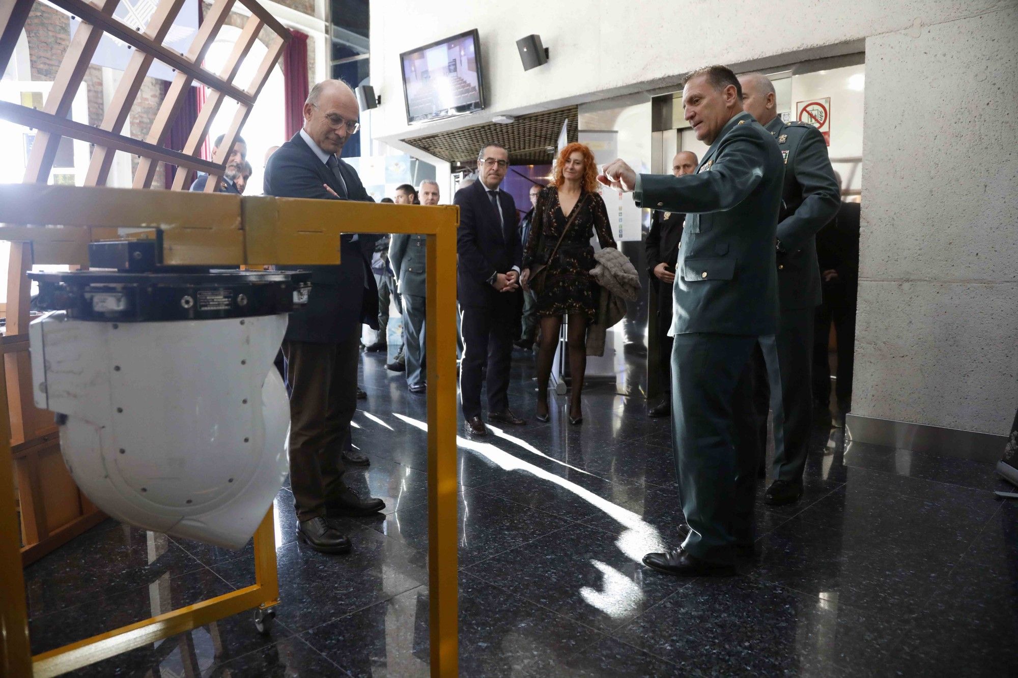 Exposición itinerante de la Guardia Civil por el 50 aniversario del Servicio Aéreo