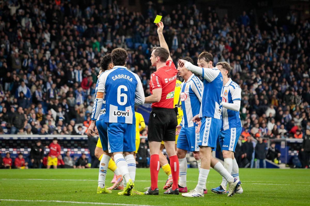 El Espanyol, molesto con el arbitraje sufrido frente al Girona