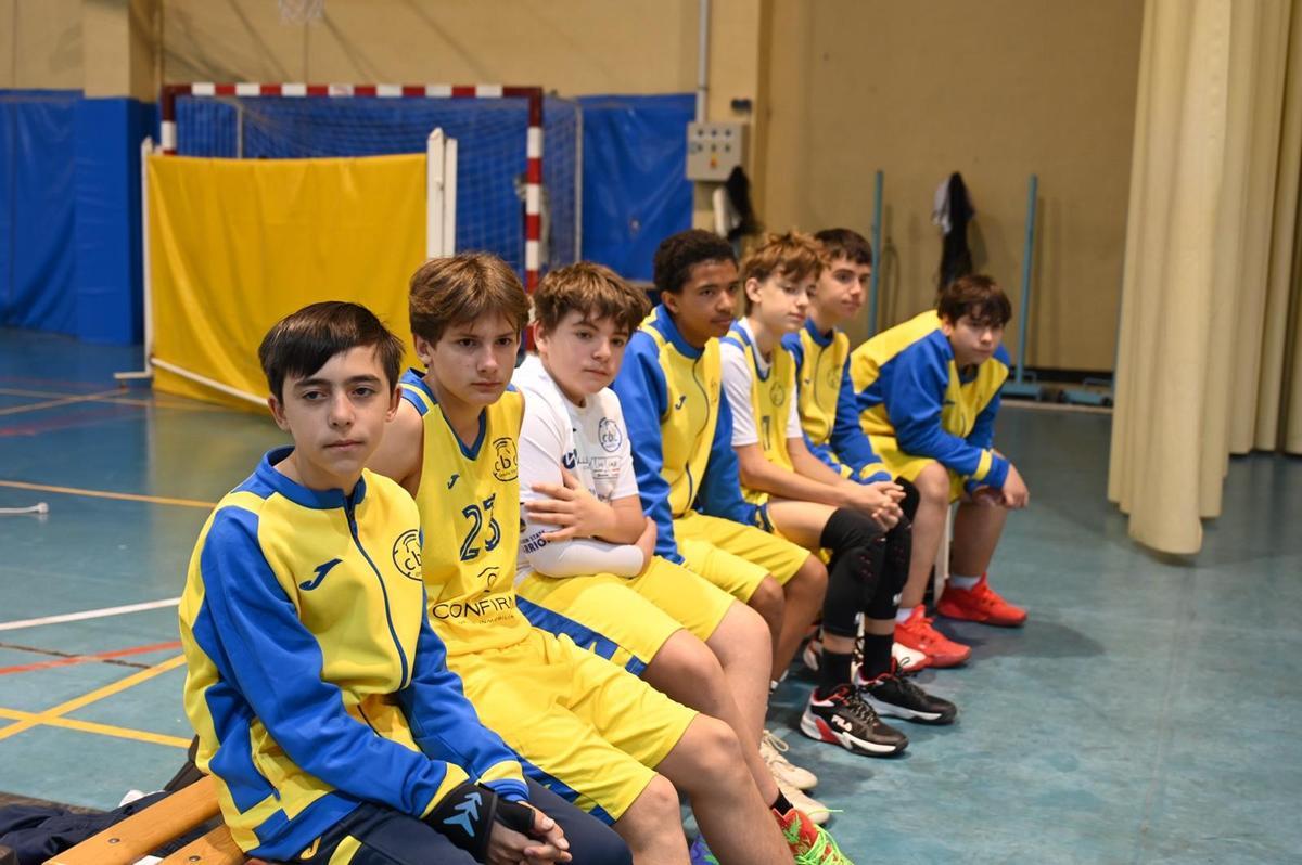 La iniciativa solidaria “Canastas Contra el Cáncer Infantil” de El Campello, en imágenes