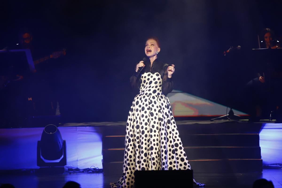 Paloma San Basilio, durante un concierto en Córdoba.