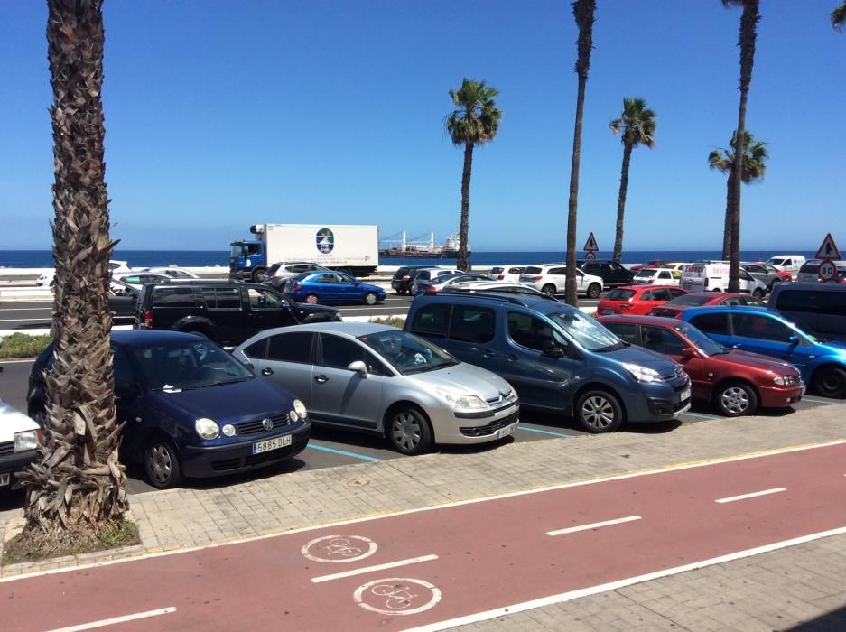 Retenciones de tráfico en la Avenida Marítima (28/05/17)