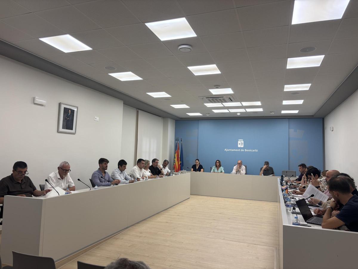 El pleno El pleno de Benicarló aprobó por unanimidad la modificación del Plan Parcial para permuta de zona verde con dotacional del Sector 11 Collet II para la construcción de una estación de autobuses.