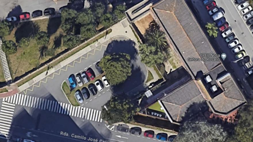El Concello de A Coruña facilita reconvertir un ‘parking’ sin uso para ampliar el patio de Nuestra Señora del Rosario