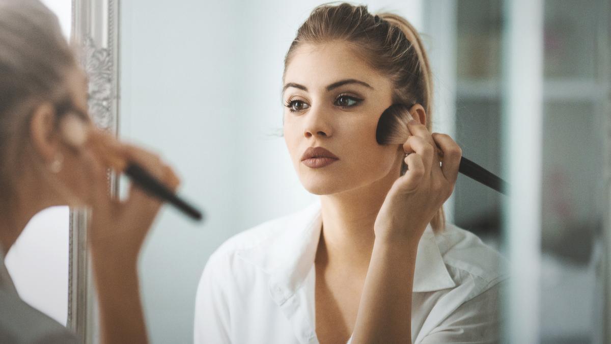 Para qué sirve cada brocha de maquillaje y cómo mantenerlas siempre en perfecto estado