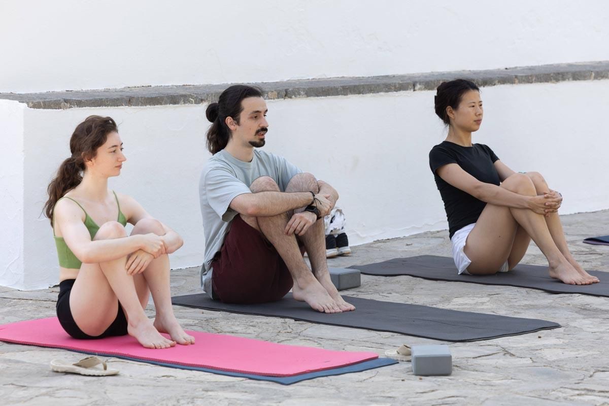 Galería: Las imágenes del Día Mundial del Yoga en Ibiza