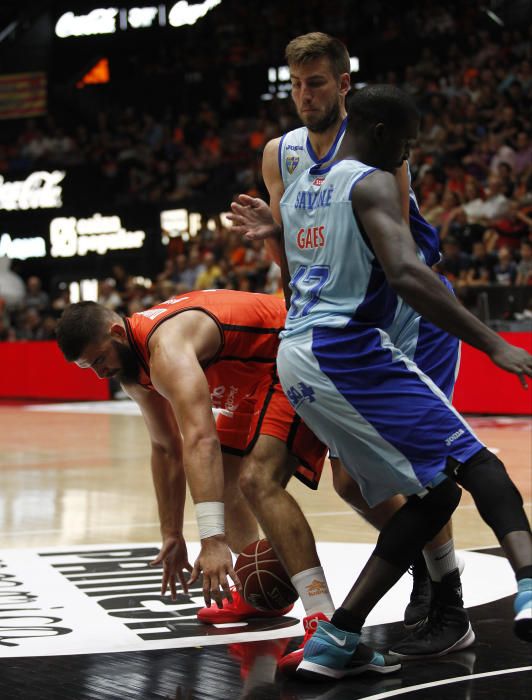 Las mejores imágenes del Valencia Basket - Estudiantes de pretemporada