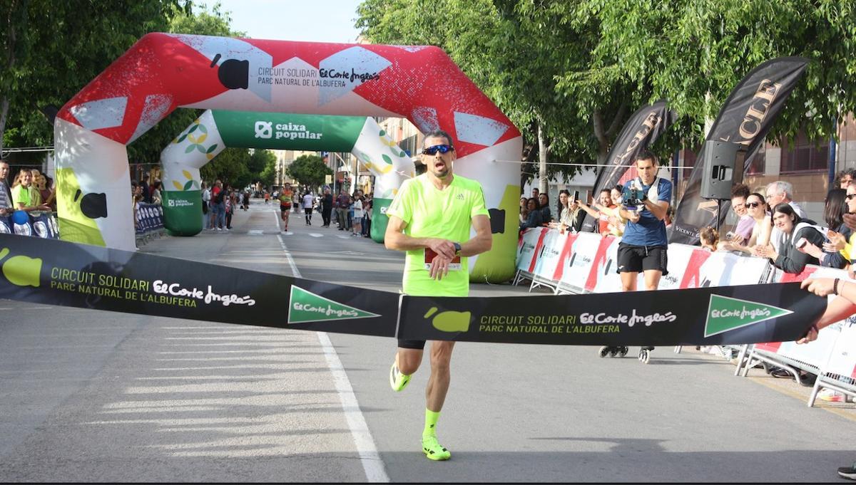 Carlos Jiménez ganó la prueba en categoría masculina.