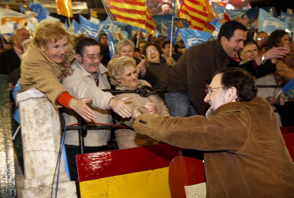 El mítin de Camps y Rajoy en la plaza de toros de València que se pagó en negro