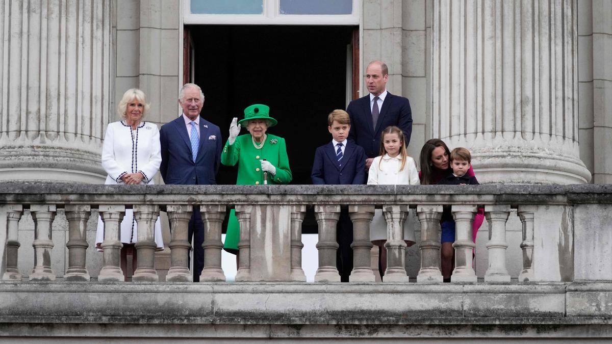 La familia real, en el balcón de Buckingham.